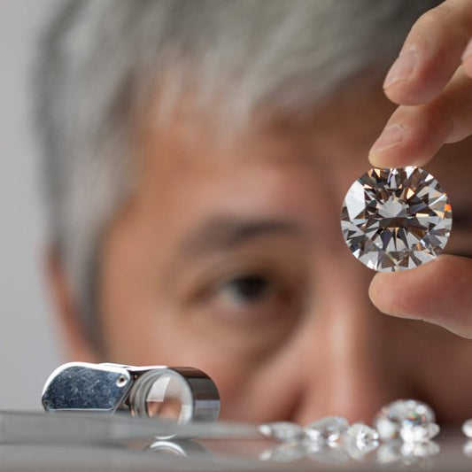 Demystifying Diamond Buying: A Comprehensive Guide for Beginners - Dracakis Jewellers