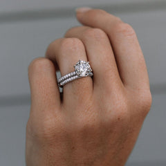 Round Brilliant Cut Diamond Engagement Ring - Dracakis Jewellers